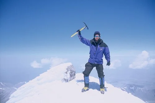 Rob continue de faire tomber les barrières